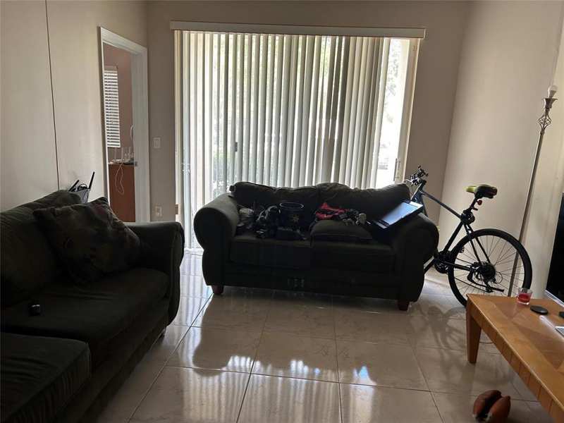7085 NOVA Drive # 113, Davie FL 33317