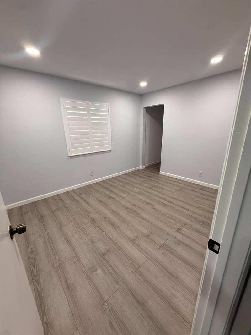 403 PINE GLEN Lane # 2, FL 33463
