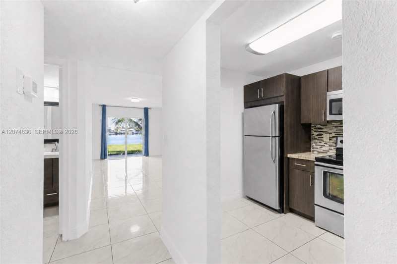 6745 W 26th Dr # 4, Hialeah FL 33016