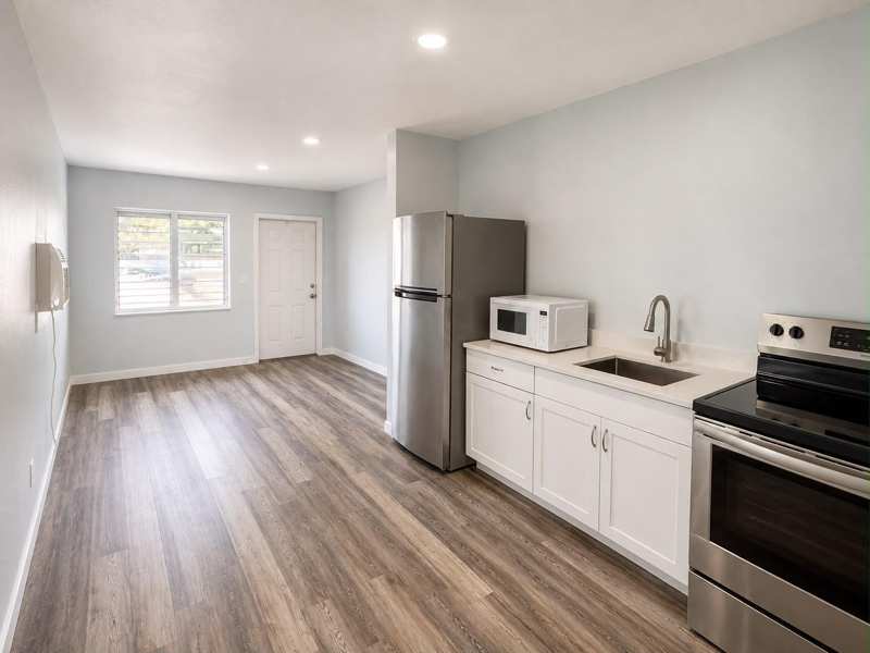 525 NW 5TH Street # 1, Hallandale Beach FL 33009