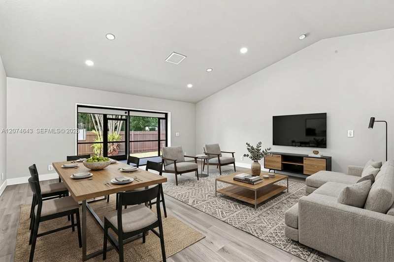6146 Linton St, Jupiter FL 33458