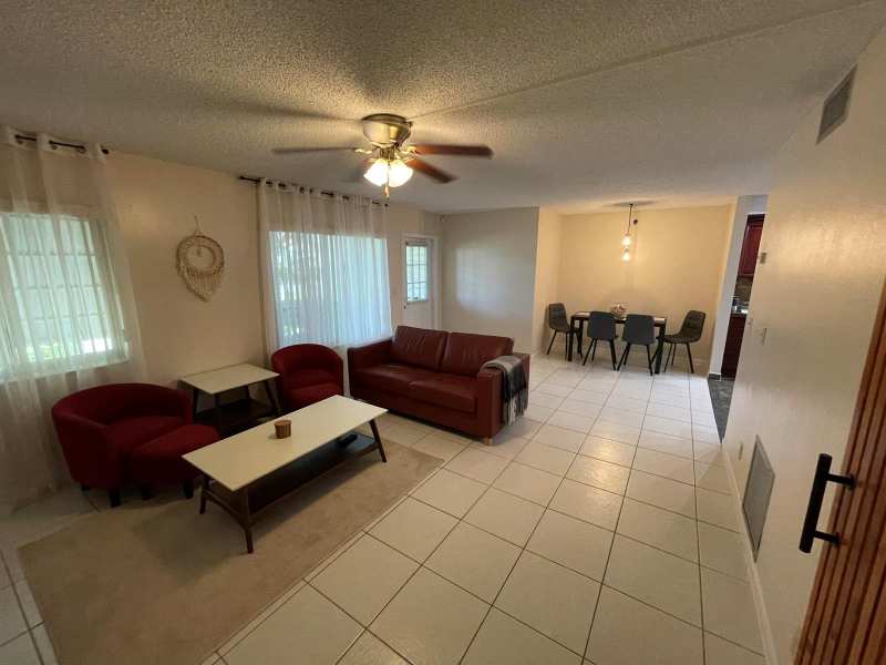 4988 SABLE PINE Circle # D1, West Palm Beach FL 33417