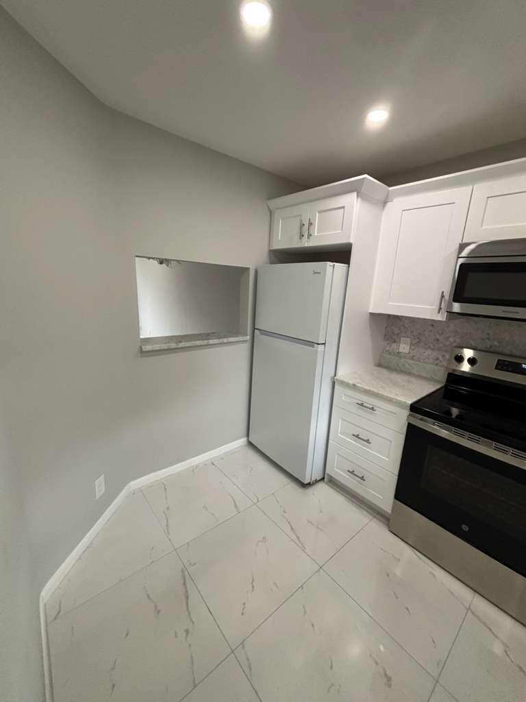 21913 Lake Forest Circle # 201, Boca Raton FL 33433