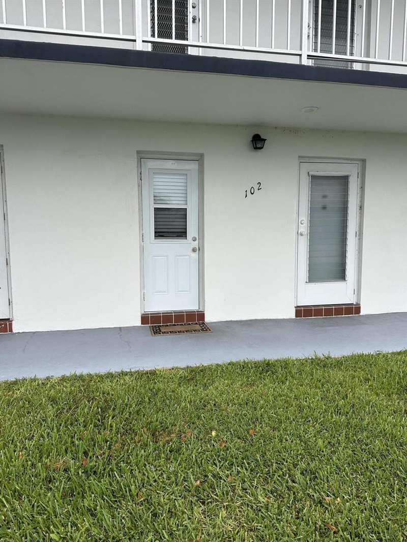 1113 Lake Terrace, Boynton Beach FL 33426