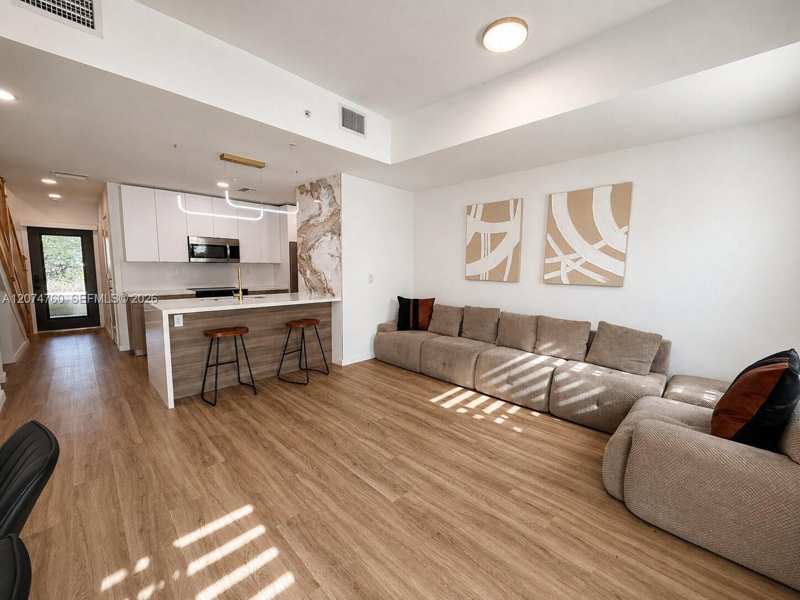 2511 Pierce St # 7, Hollywood FL 33020