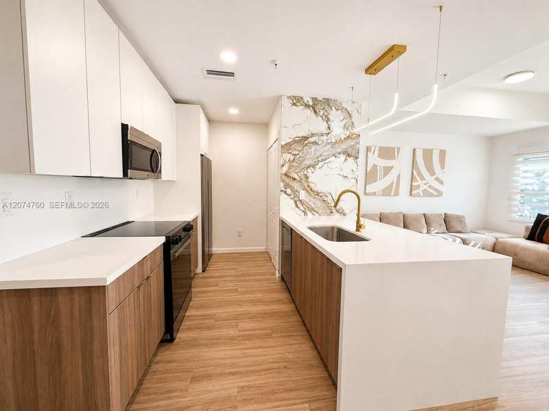 2511 Pierce St # 7, Hollywood FL 33020