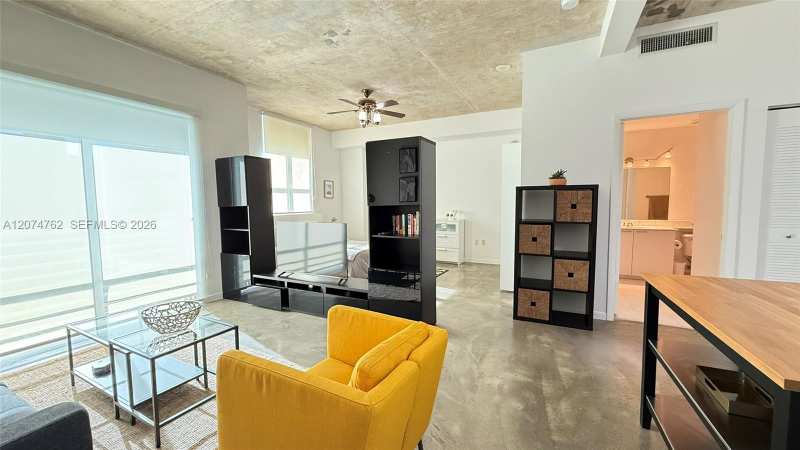234 NE 3rd St # 405, Miami FL 33132