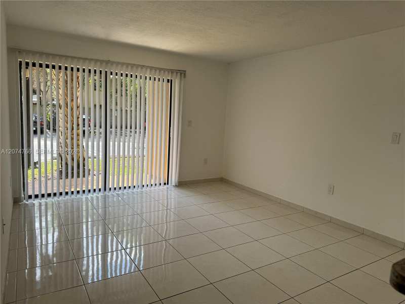 15600 SW 80th St # 102, Miami FL 33193