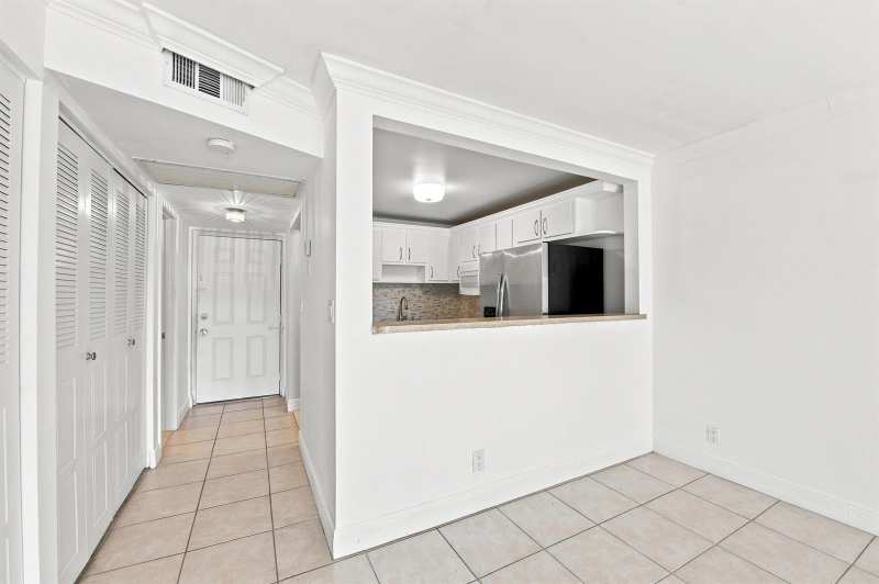 9300 SW 8th Street # 219, Boca Raton FL 33428