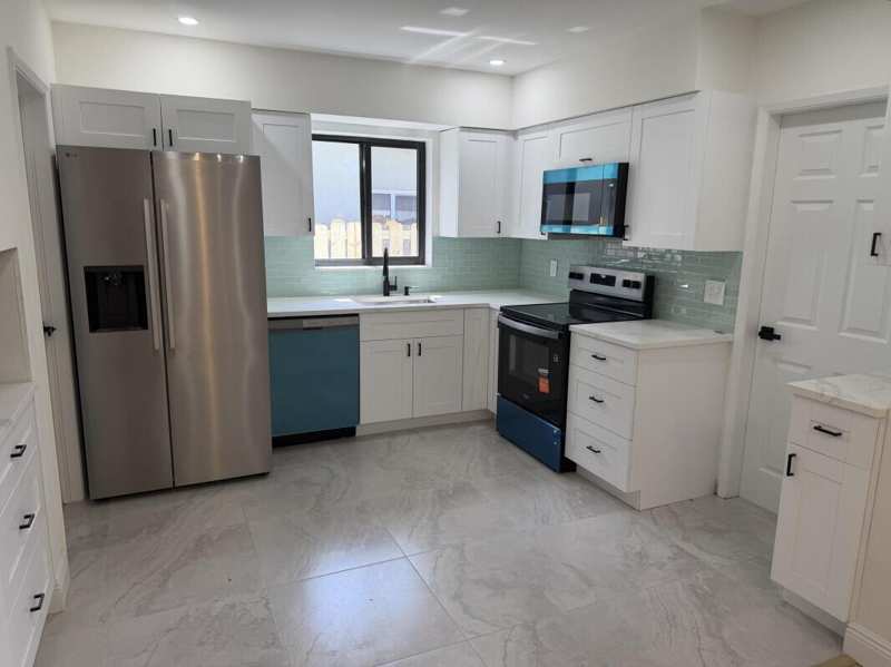 80 NE 48TH Street, Oakland Park FL 33334