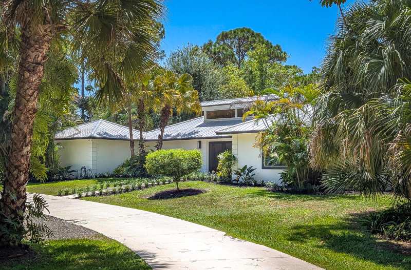 8166 150th Court N, Palm Beach Gardens FL 33418