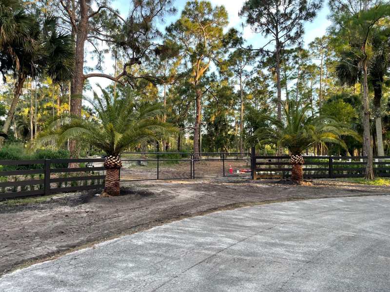 1030 Stallion Drive W, FL 33470