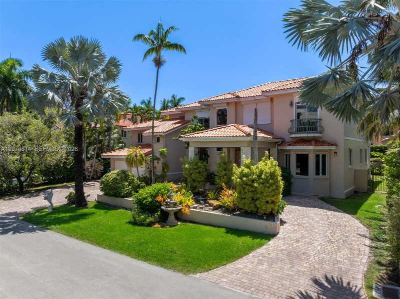 501 Bay Lane, Key Biscayne FL 33149