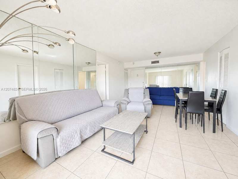 4855 NW 7th St # 6, Miami FL 33126