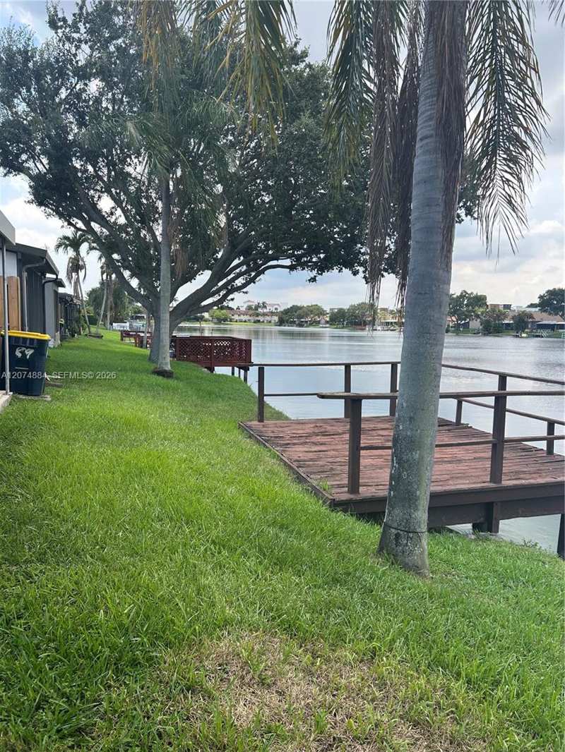 5587 Park Rd # 5587, Dania Beach FL 33312