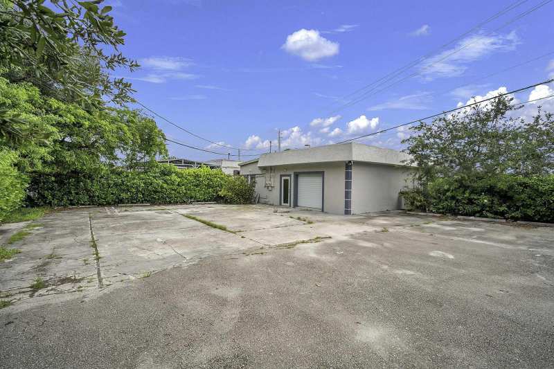 3311 N DIXIE, Pompano Beach FL 33064