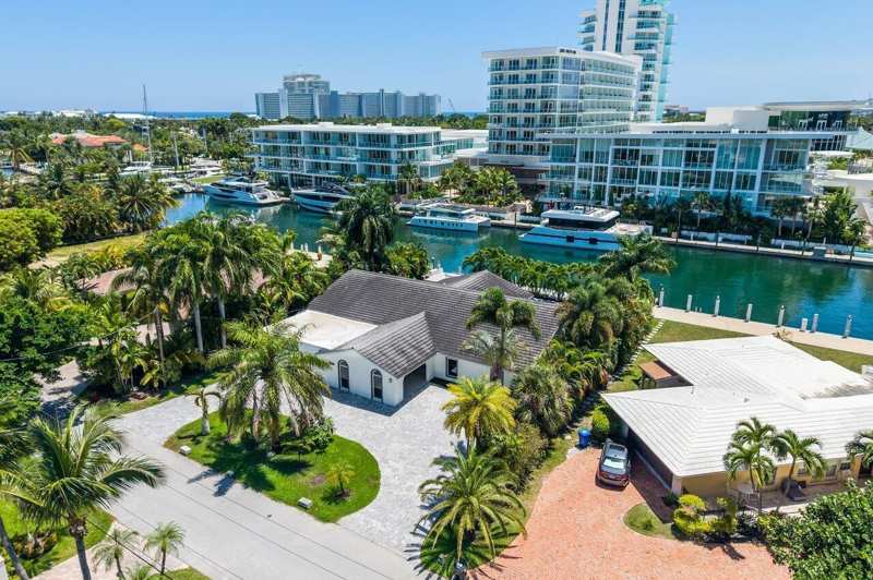 2540 MERCEDES Drive, Fort Lauderdale FL 33316