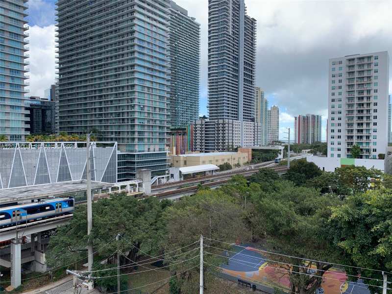 115 SW 11th St # 909, Miami FL 33130