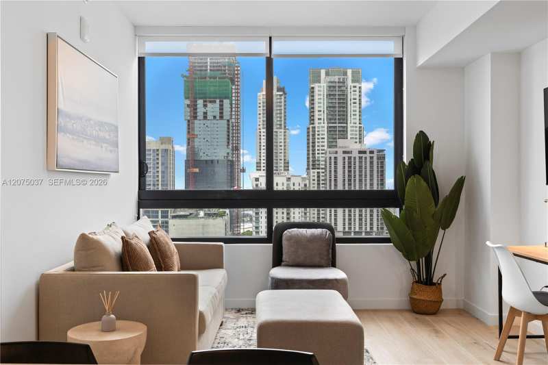225 N Miami Ave # 2503, Miami FL 33128