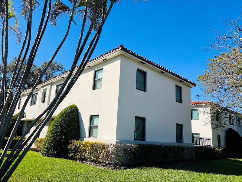 1440 SW 42nd St # 2, Miami FL 33134