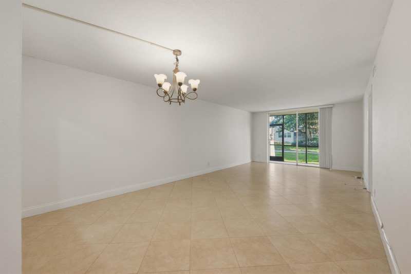 681 S Hollybrook Drive # 109, Pembroke Pines FL 33025