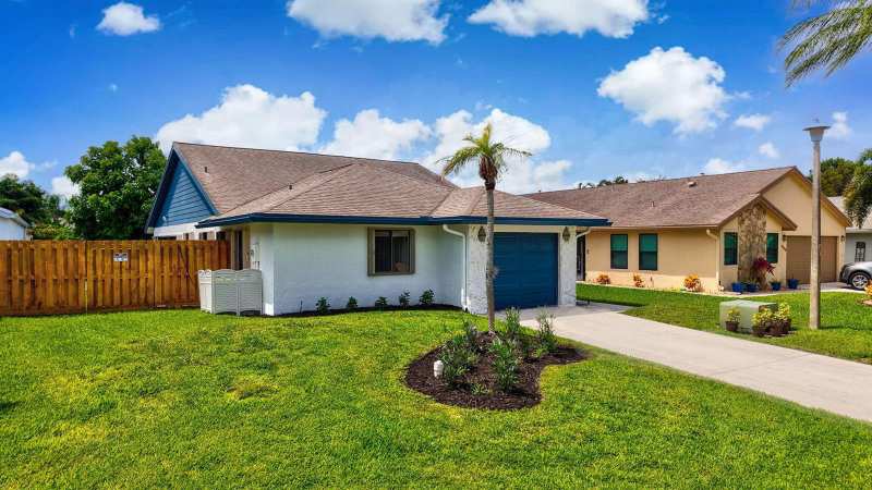 2390 NW 15TH Street NW, Delray Beach FL 33445