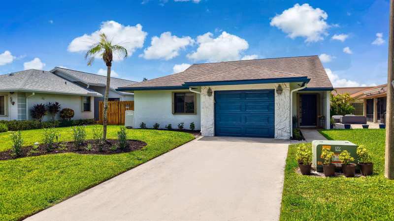 2390 NW 15TH Street NW, Delray Beach FL 33445