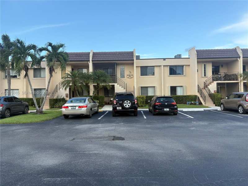16471 Blatt Blvd # 203, Weston FL 33326
