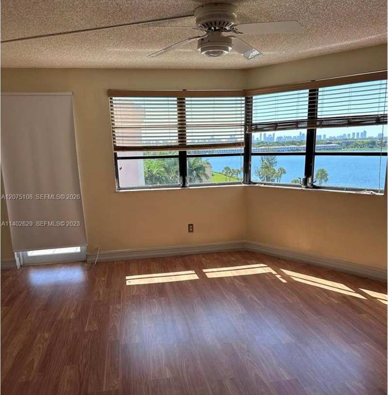 20850 San Simeon Way # 5, Miami FL 33179