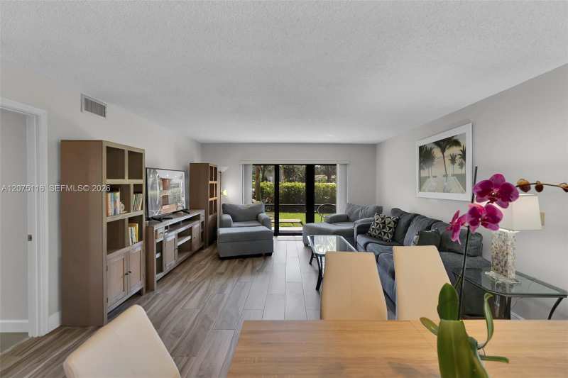 21682 Cypress Rd # 11E, Boca Raton FL 33433