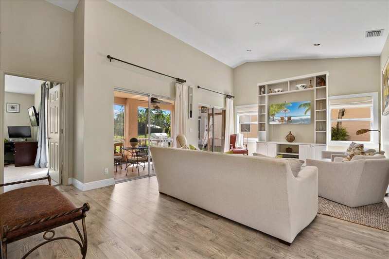 2590 NEATON Court, Wellington FL 33414