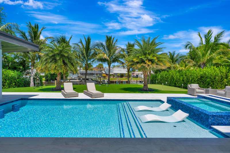 715 Ibis Way, North Palm Beach FL 33408