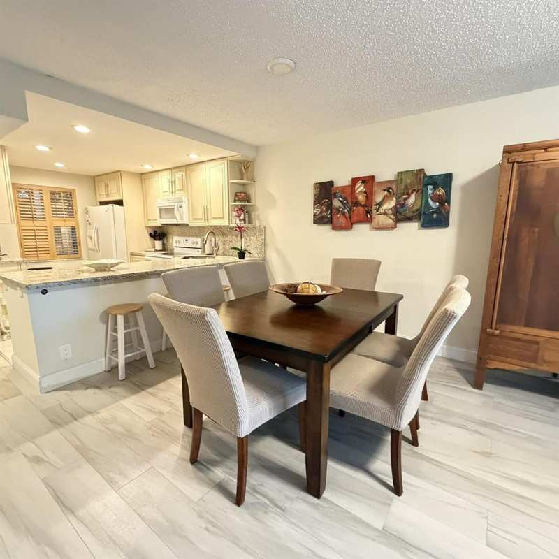 3800 OAKS CLUBHOUSE Drive # 311, Pompano Beach FL 33069