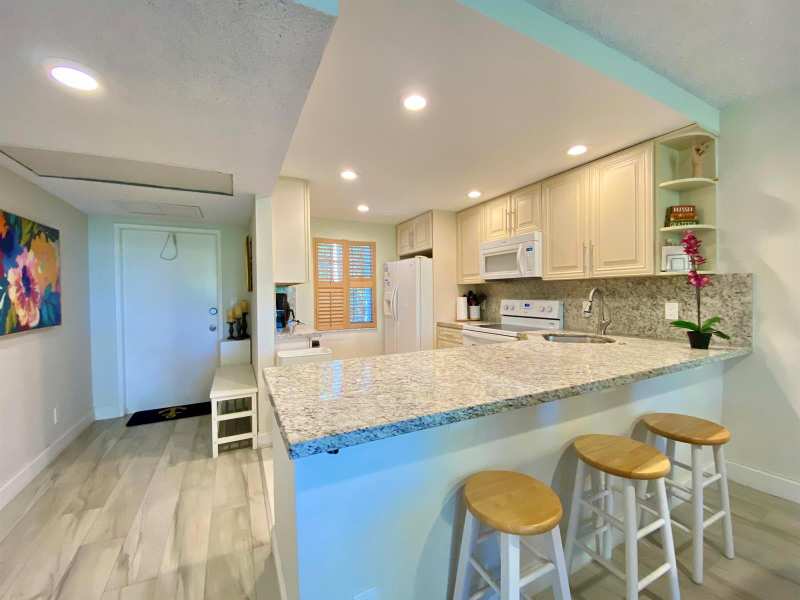 3800 OAKS CLUBHOUSE Drive # 311, Pompano Beach FL 33069