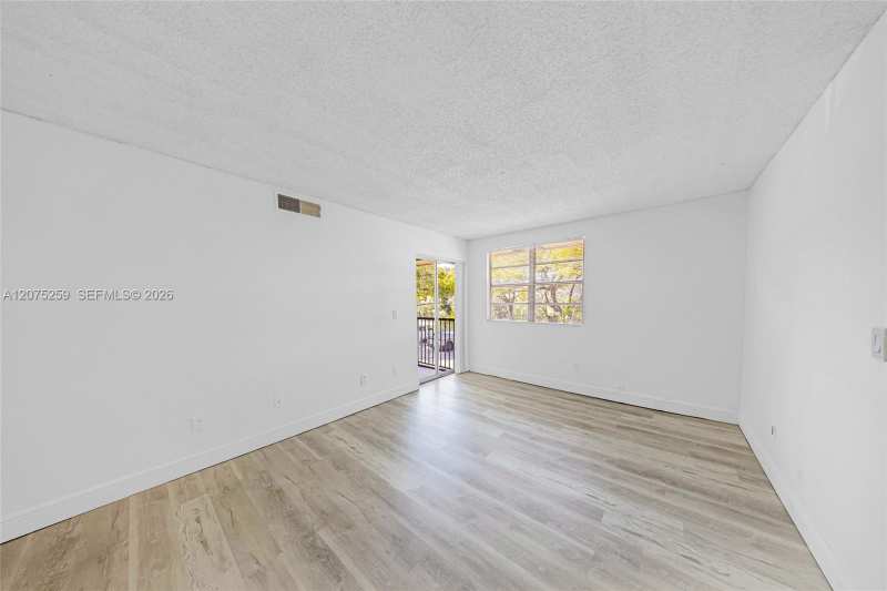 1237 SW 46th Ave # 806, Pompano Beach FL 33069