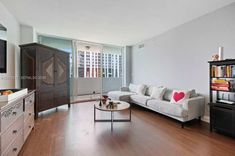 500 NE 29th St # 606, Miami FL 33137