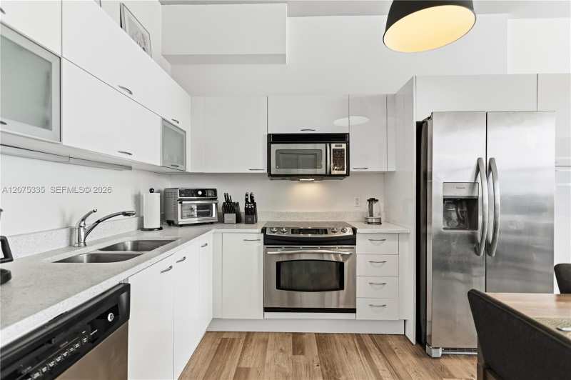 133 NE 2nd Ave # 2904, Miami FL 33132