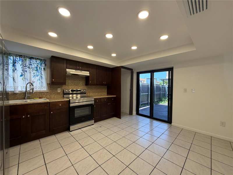 4106 W 11th Ct # 66, Hialeah FL 33012