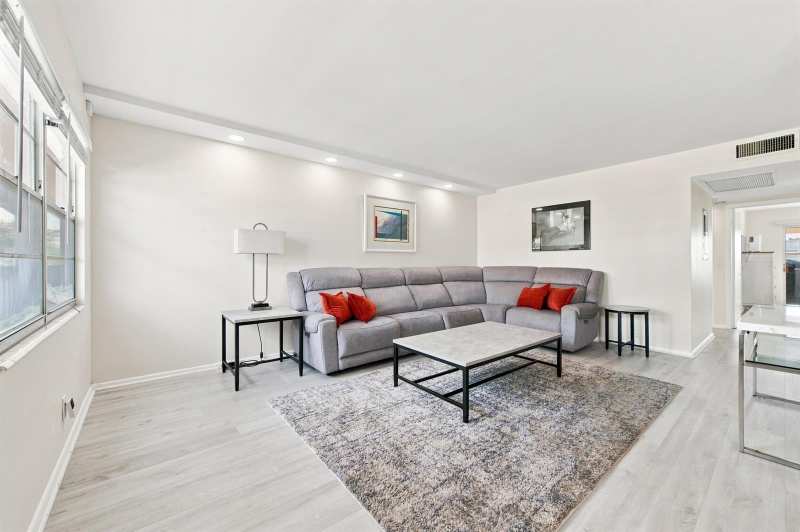 2069 Guildford D, Boca Raton FL 33434