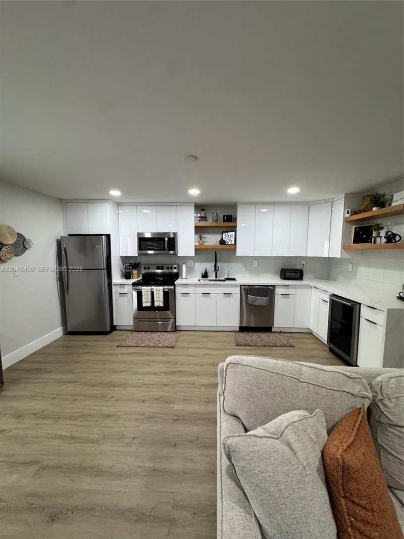 2420 Diana Dr # 402, Hallandale Beach FL 33009