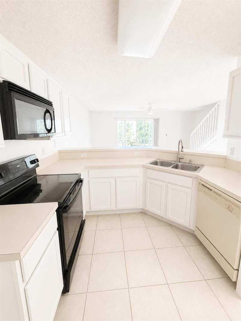 111 FOX MEADOW Run, Jupiter FL 33458