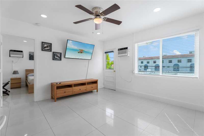 343 Van Buren Street # 3, Hollywood FL 33019