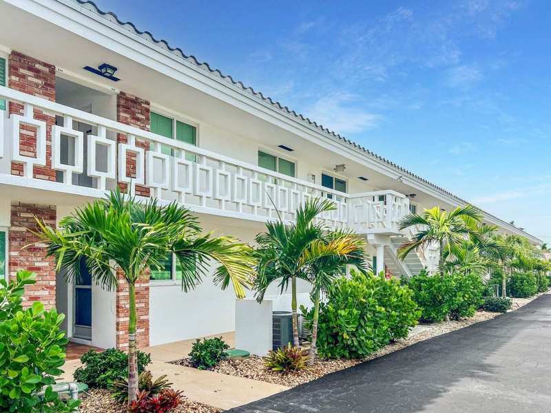 331 TEQUESTA Drive # 216, Tequesta FL 33469
