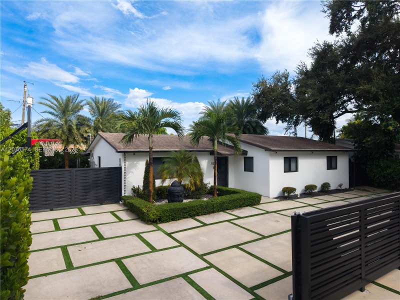 1721 SW 96th Ave, Miramar FL 33025