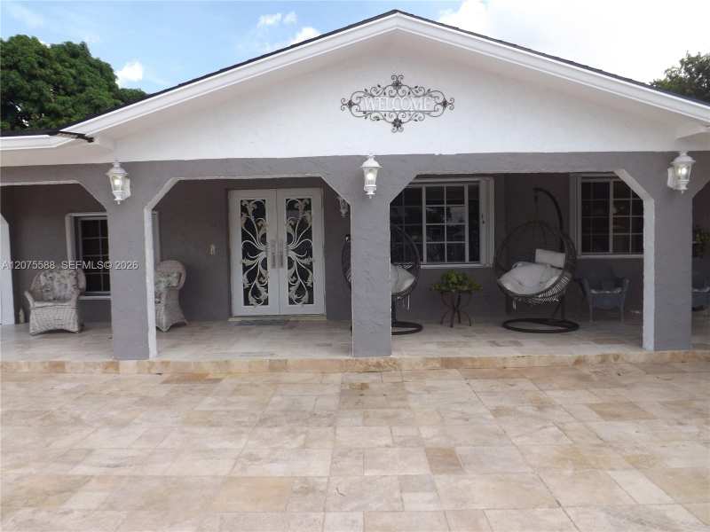 217 W 34th St, Hialeah FL 33012