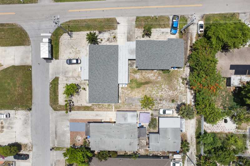 516 S Arnold Avenue, Lantana FL 33462