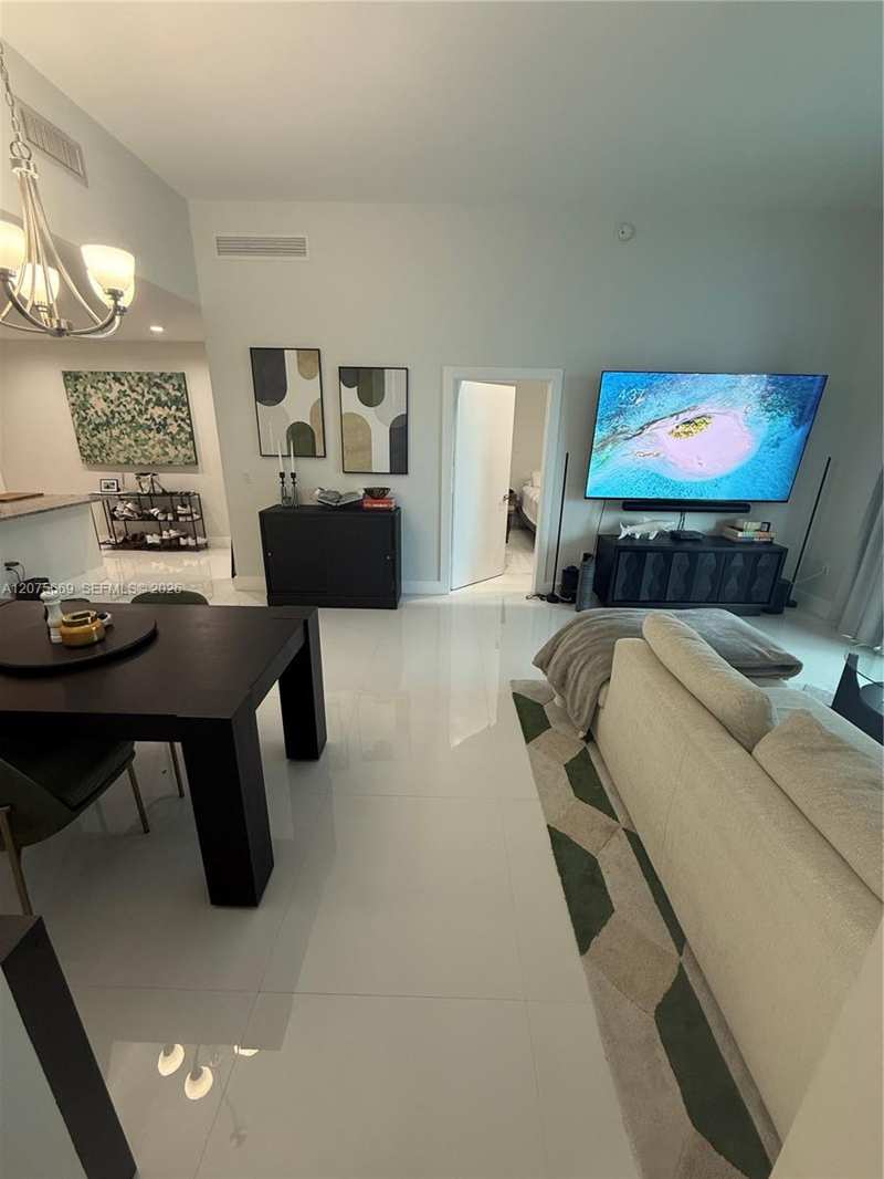 951 Brickell Ave # 4105, Miami FL 33131