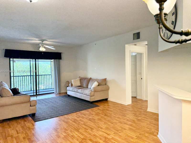 2726 Anzio Ct # 306, Palm Beach Gardens FL 33410