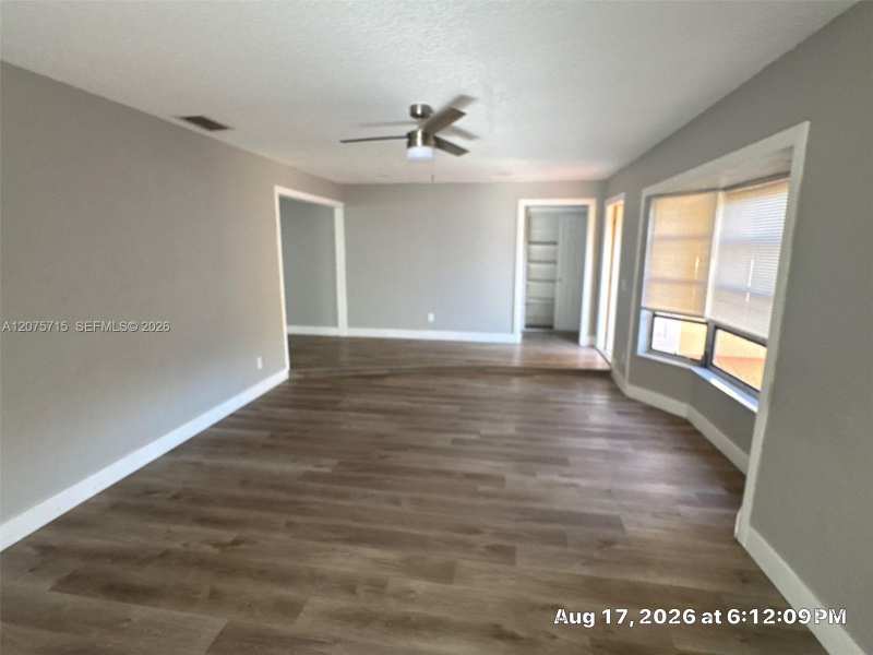 9401 NW 20th St, Pembroke Pines FL 33024