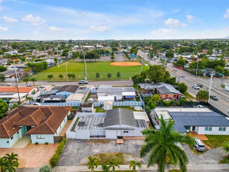 6049 W 14th Ct, Hialeah FL 33012